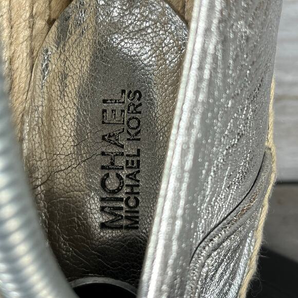MICHAEL Michael Kors Hastings Lace-Up Metallic Leather Silver Flats ￼Size 11 - Picture 7 of 9